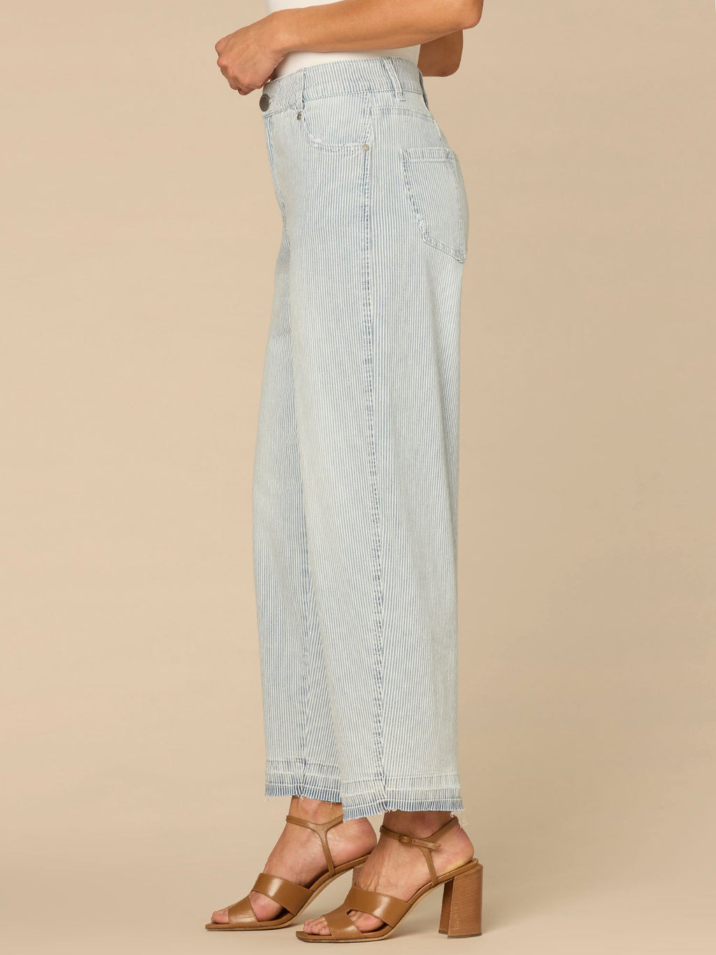 "Ab"solution® Skyrise Release Hem Relaxed Barrel Leg Jeans