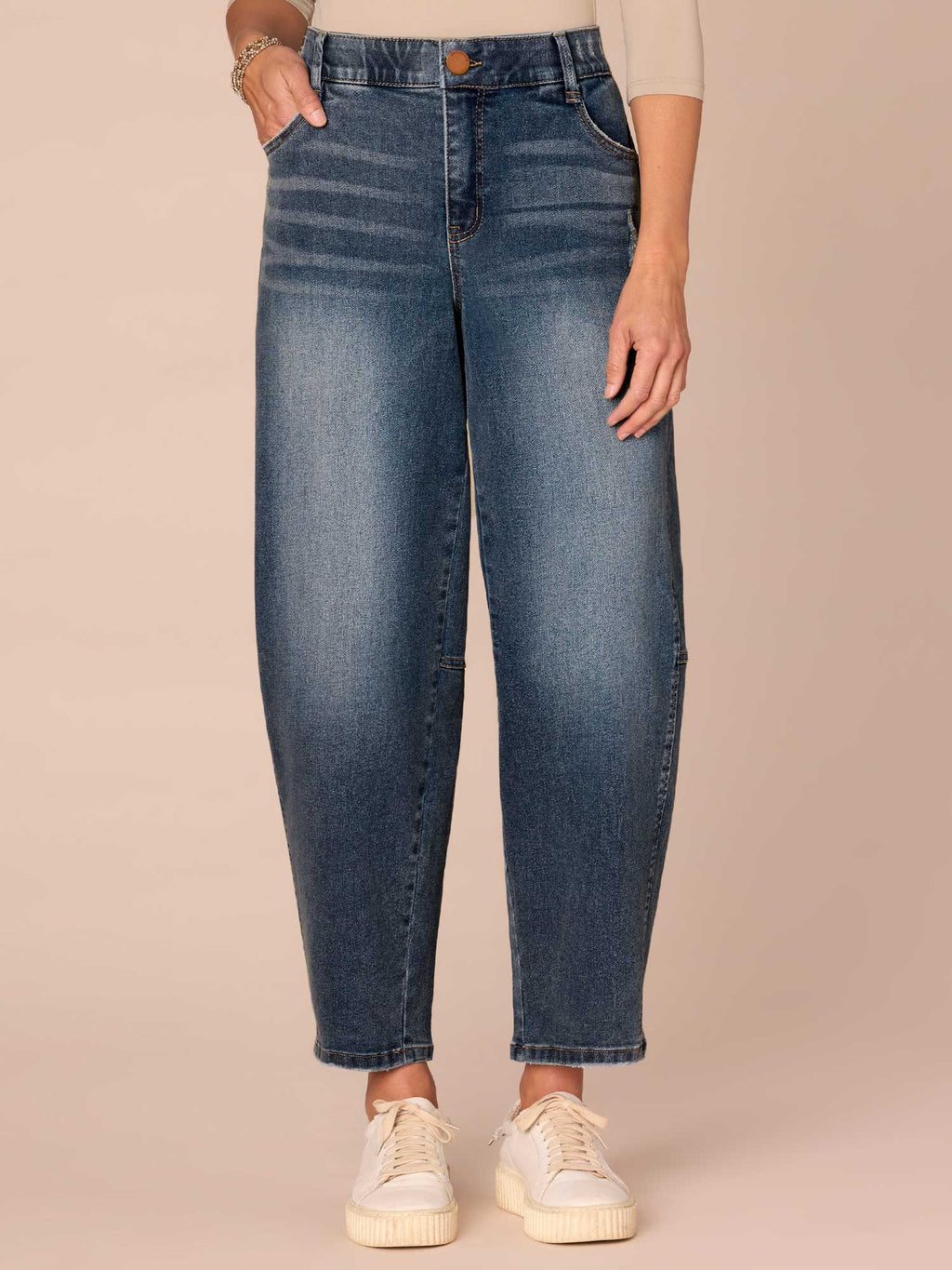 "Ab"solution® Skyrise Relaxed Barrel Leg Jeans with Uneven Yoke