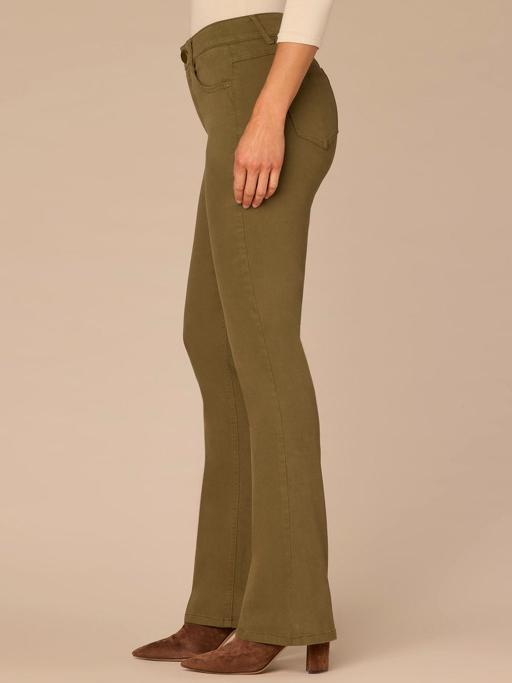 "Ab"solution Mid-Rise Colored Itty Bitty Boot Petite Pants