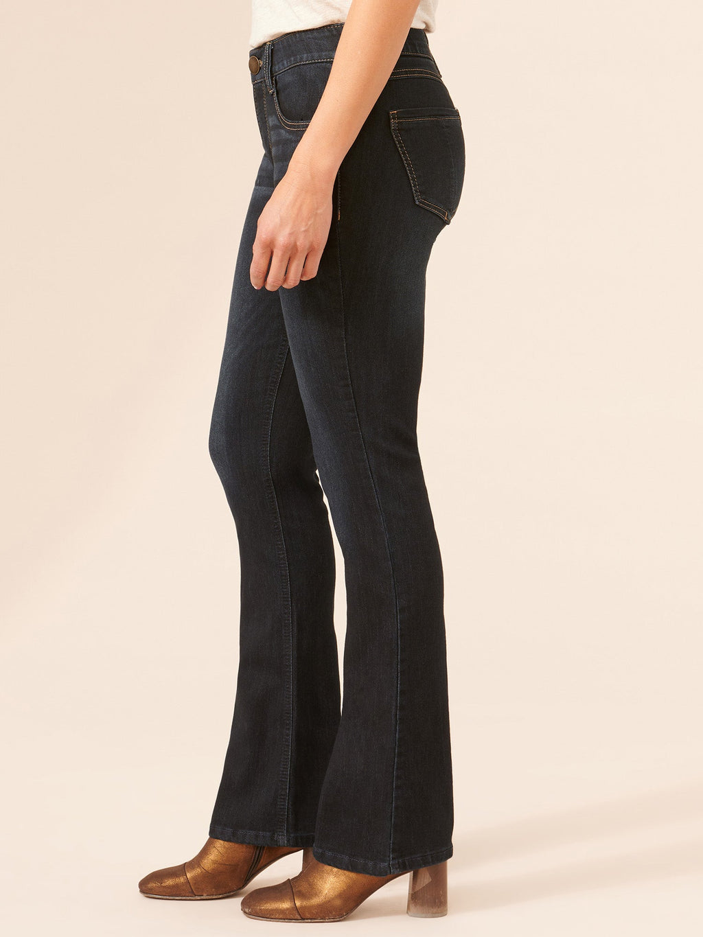 "Ab"solution® Itty Bitty Bootcut Indigo Petite Jeans