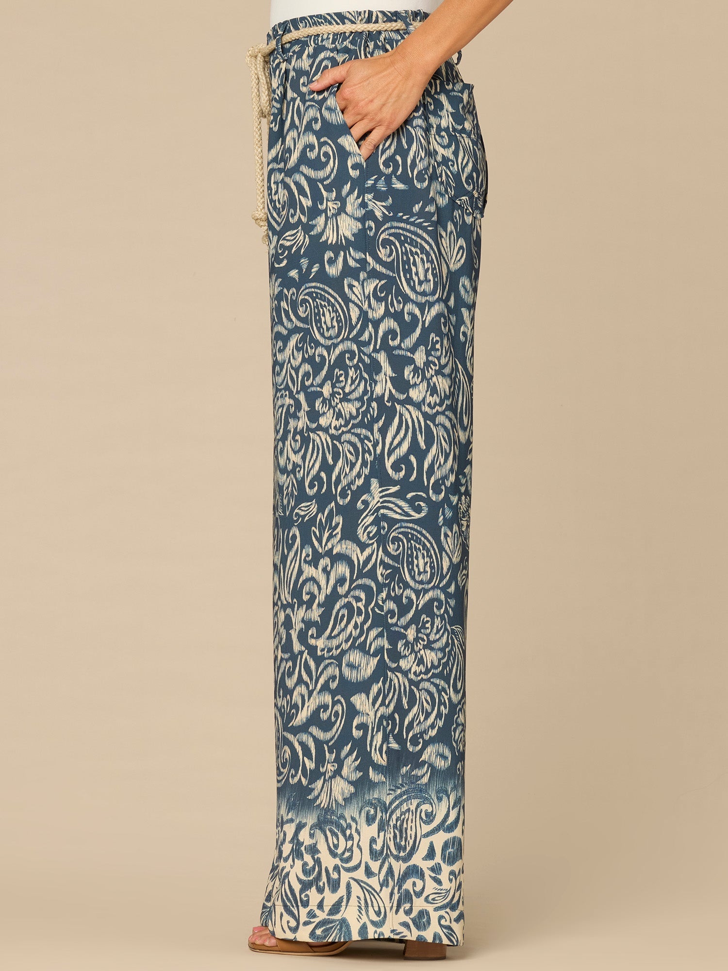 "Ab"leisure Skyrise Rope Belt Spade Pocket Printed Wide Leg Pants