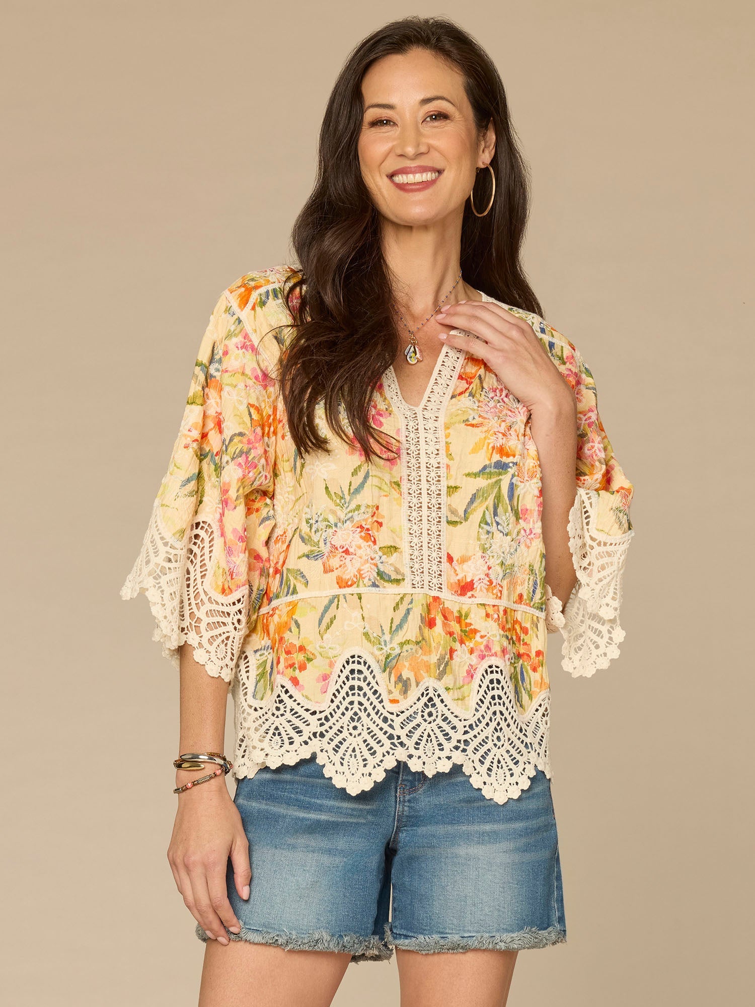 Below Elbow Sleeve V-Notch Neck Scallop Peplum Hem Peplum Petite Woven Top