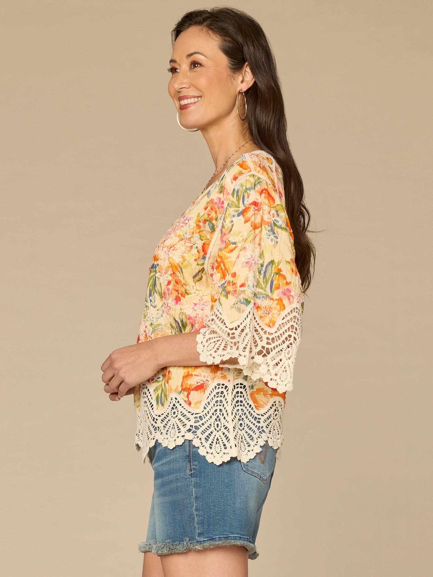 Below Elbow Sleeve V-Notch Neck Scallop Peplum Hem Peplum Petite Woven Top