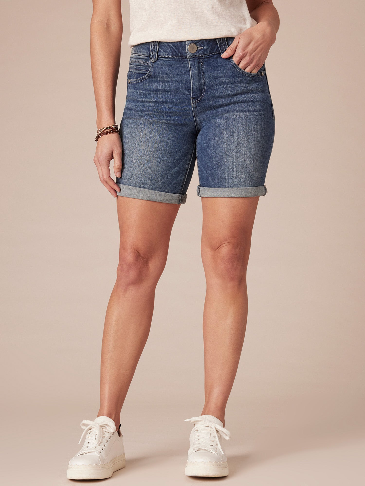 "Ab"solution® Blue 7" Short