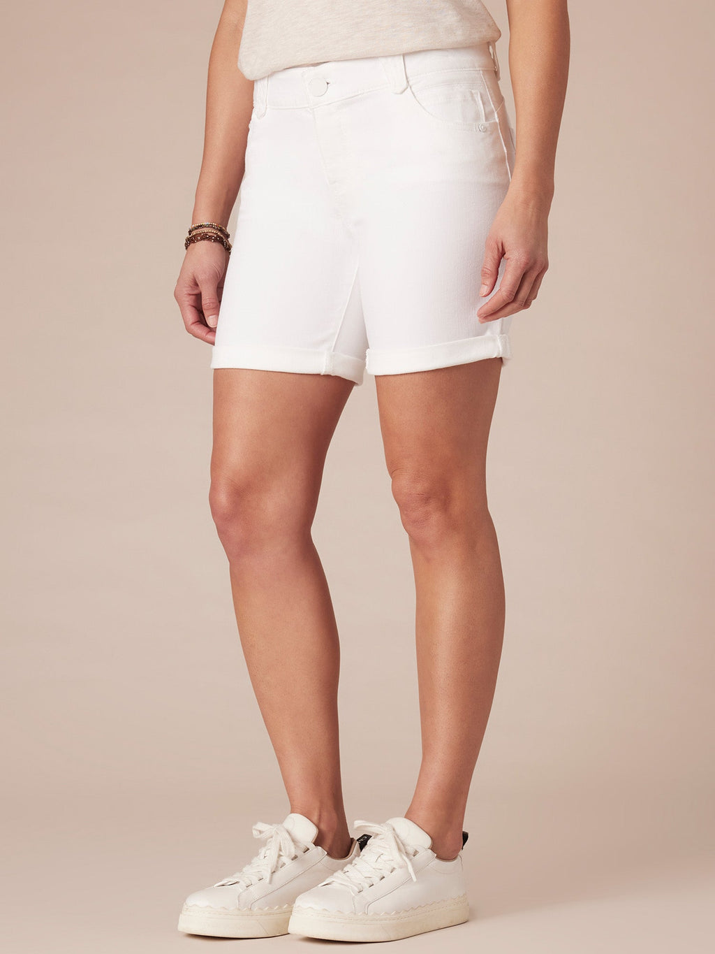 "Ab"solution® White Denim Booty Lift Roll Cuff Petite Short
