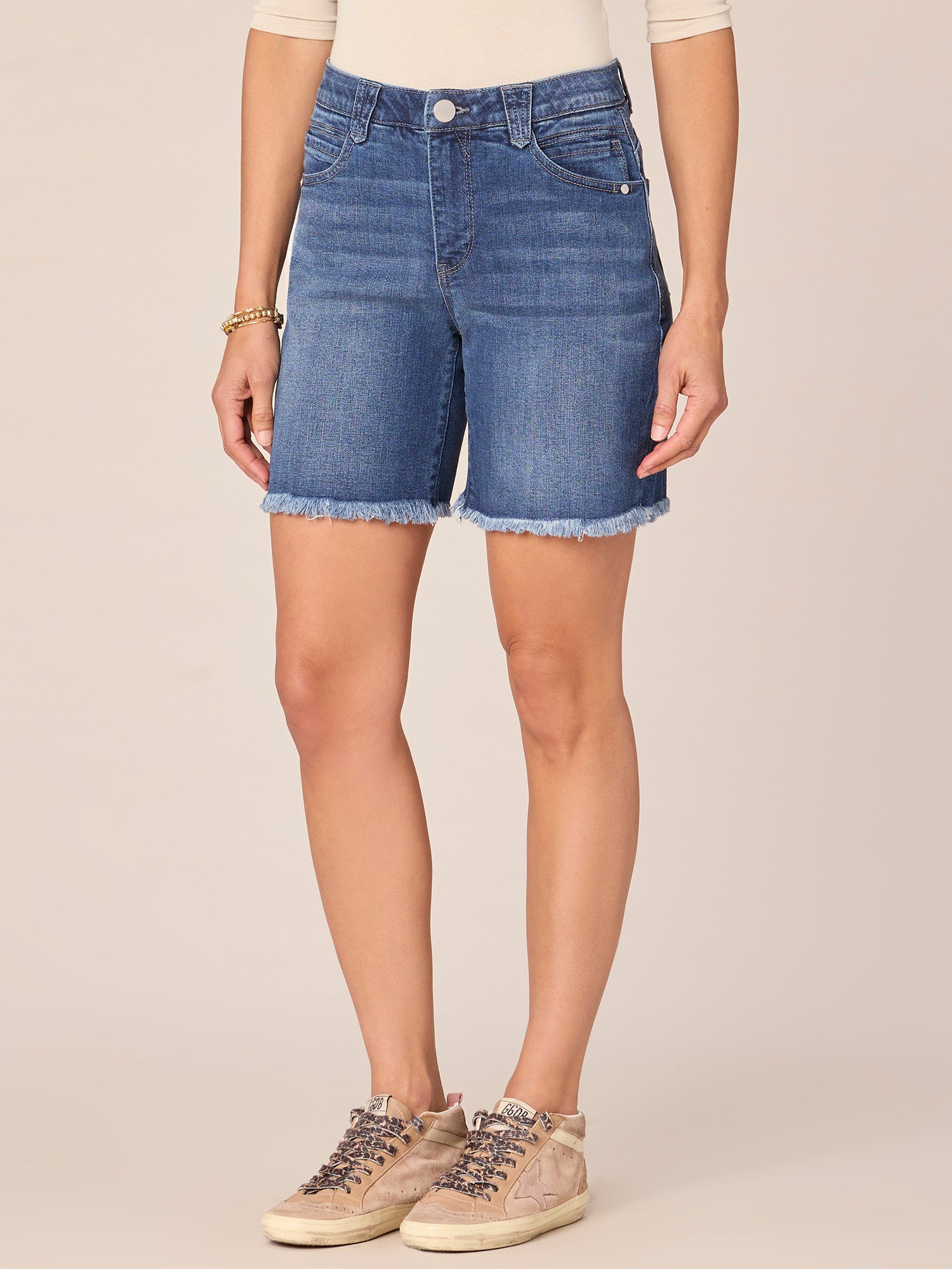 "Ab"solution High Rise Chewed Hem Short