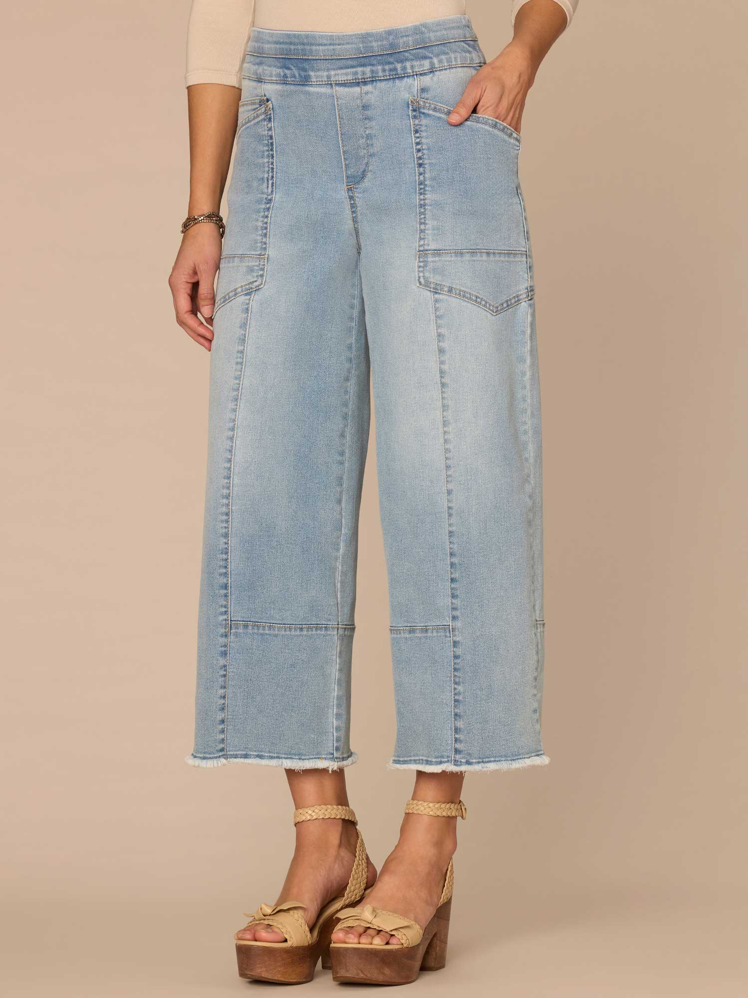 "Ab"solution® Skyrise Glider Cropped Fray Hem Petite Wide Leg Jeans