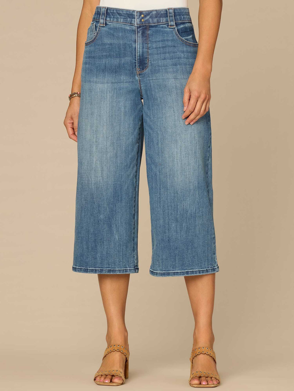 "Ab"solution® High Rise Hook and Bar Relaxed Capri Jeans