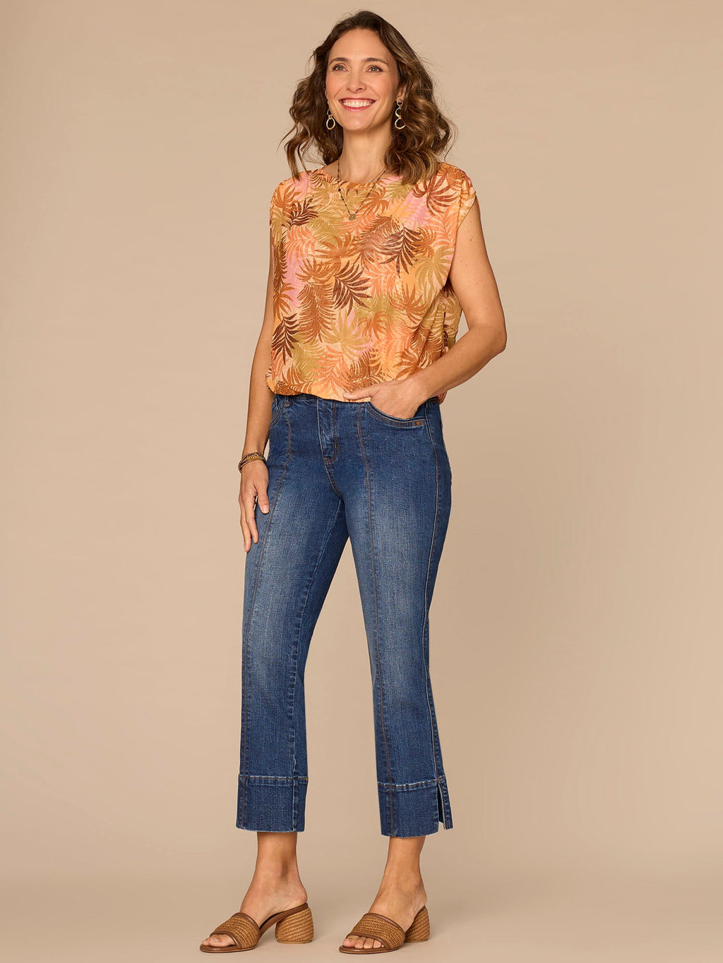 Extended Shoulder Sleeve Boat Neck Printed Bubble Hem Knit Top