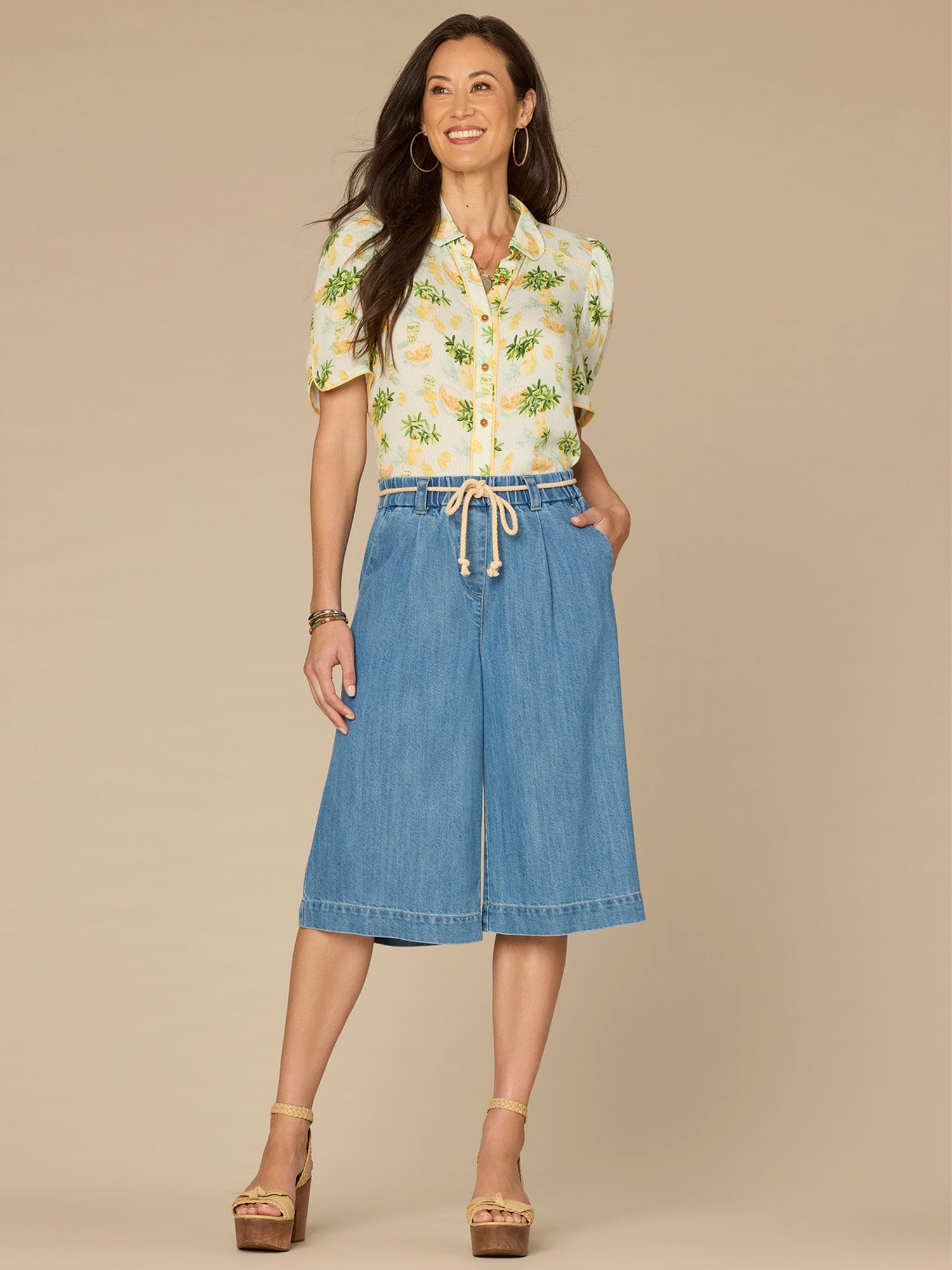 Above Elbow Puff Sleeve Scallop Collar Button Down Printed Woven Top