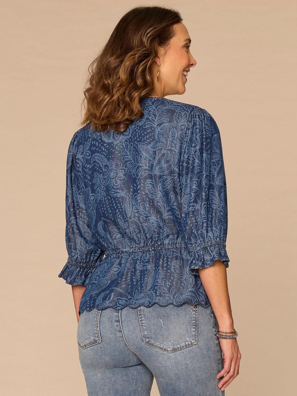 Below Elbow Lantern Sleeve V-Neck Scallop Edge Peplum Woven Top