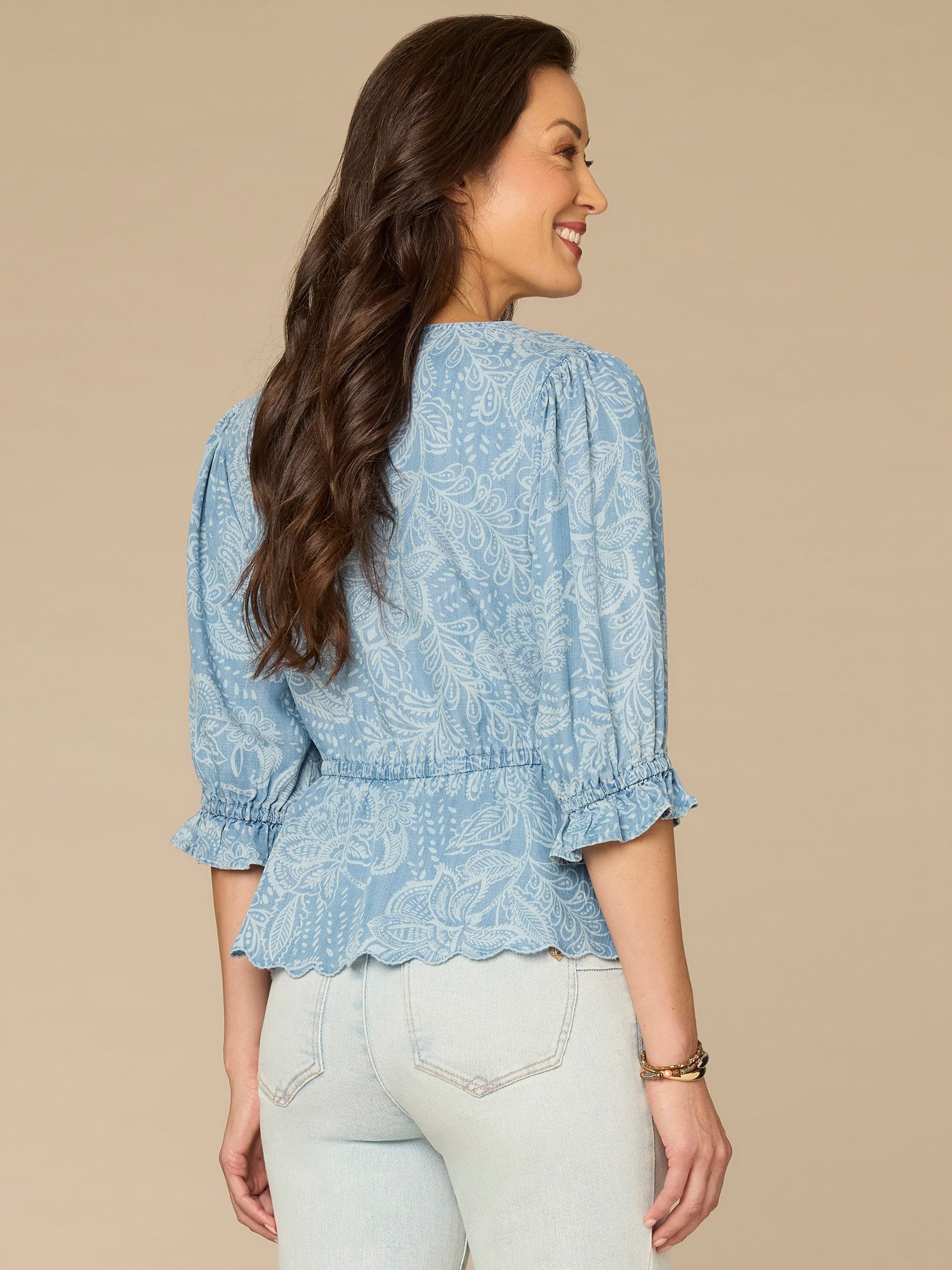 Below Elbow Lantern Sleeve V-Neck Scallop Edge Peplum Woven Top