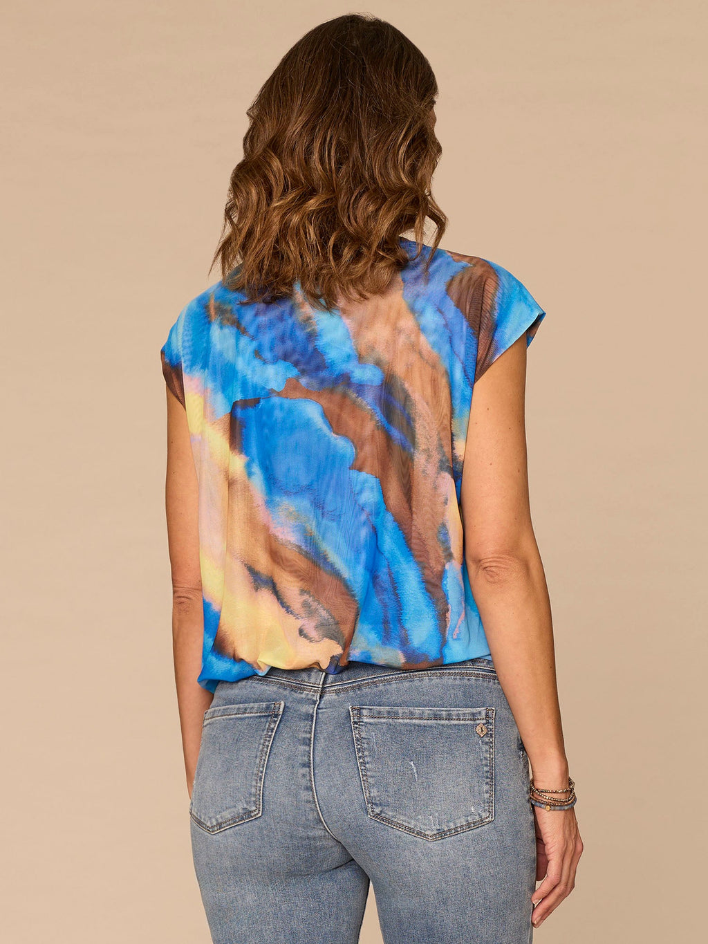 Extended Cap Sleeve Scoop Neck Pleated Bubble Hem Printed Knit Top