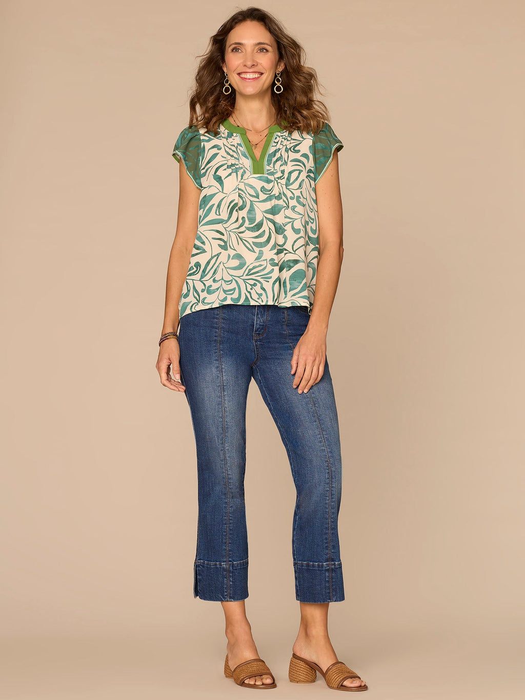 Flutter Cap Sleeve Split V-Neck Pintuck Front Printed Woven Top