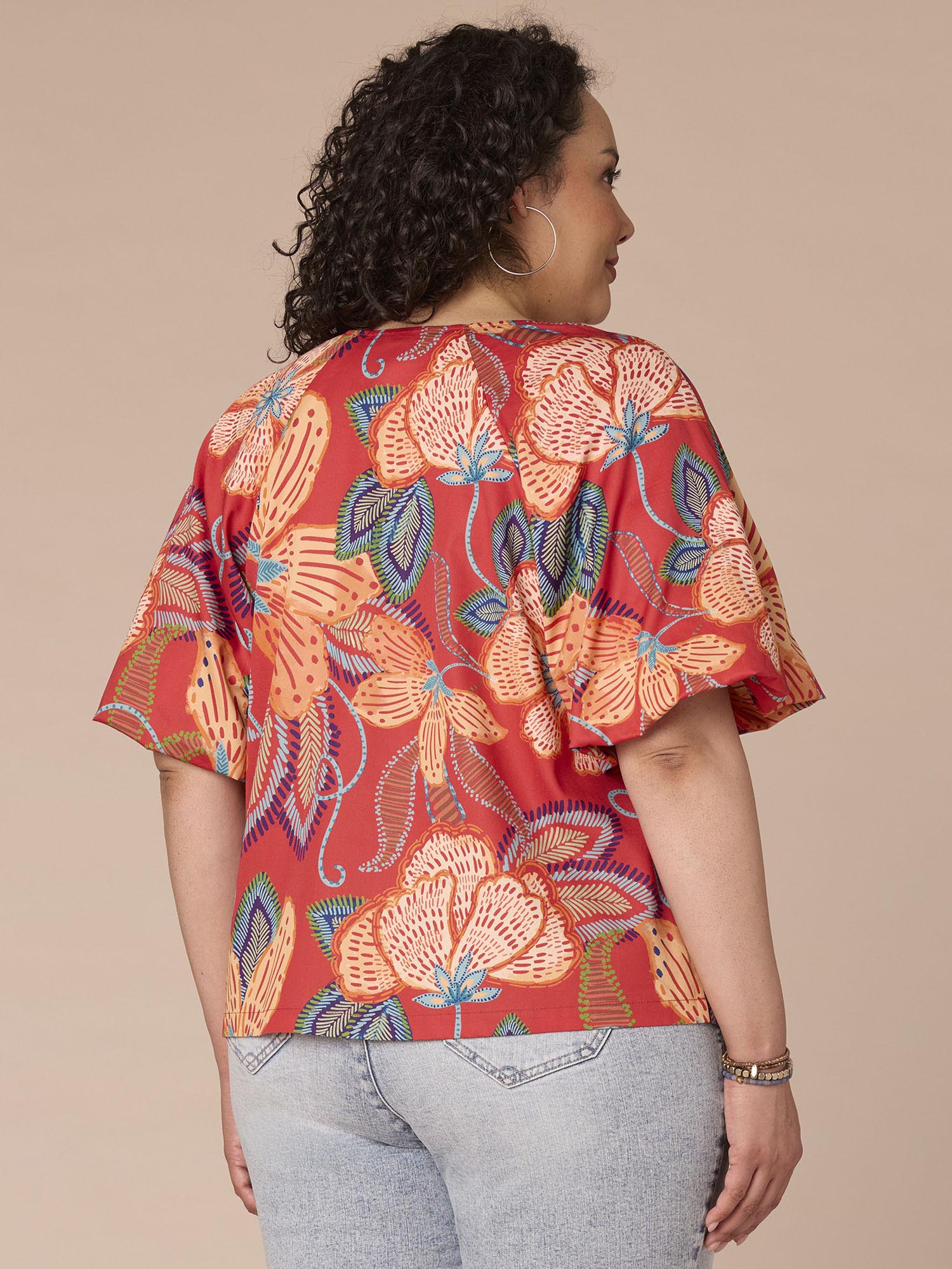 Bubble Sleeve V-Neck Floral Printed Plus Size Woven Top with O-Ring