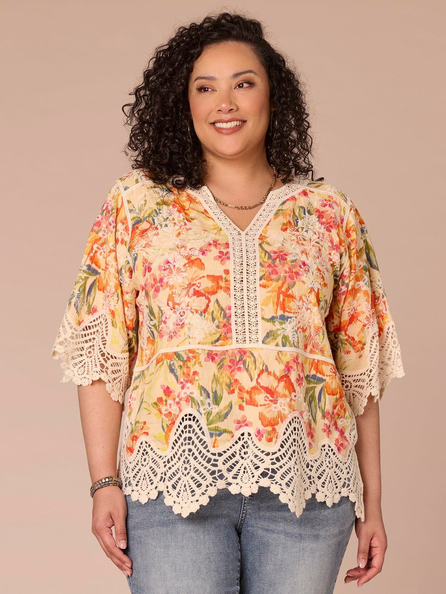 Below Elbow Sleeve V-Notch Neck Scallop Peplum Hem Plus Size Woven Top
