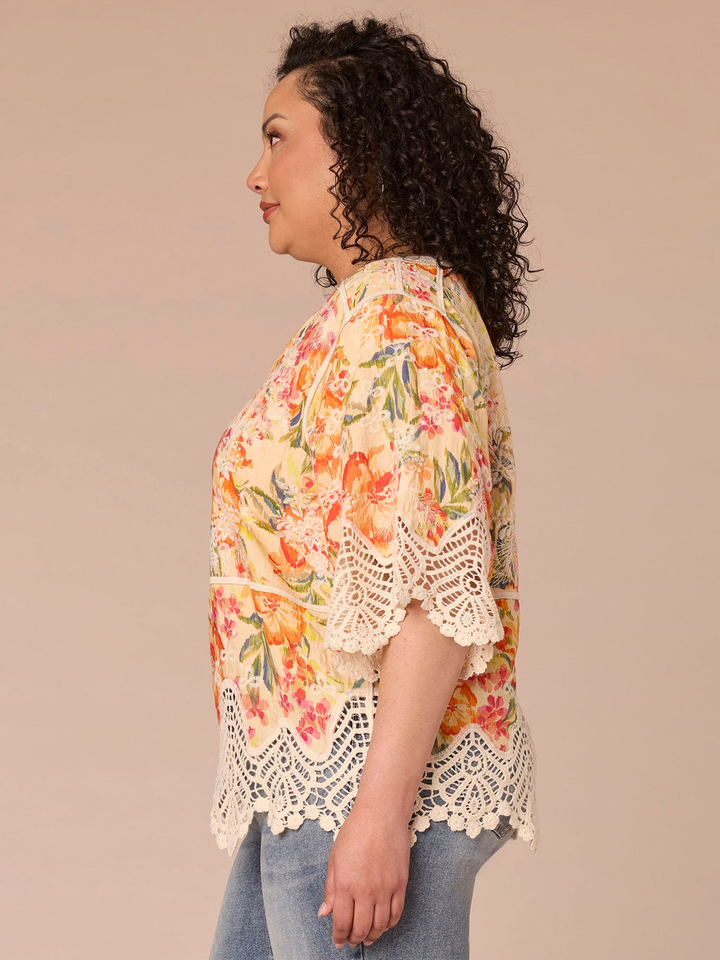 Below Elbow Sleeve V-Notch Neck Scallop Peplum Hem Plus Size Woven Top