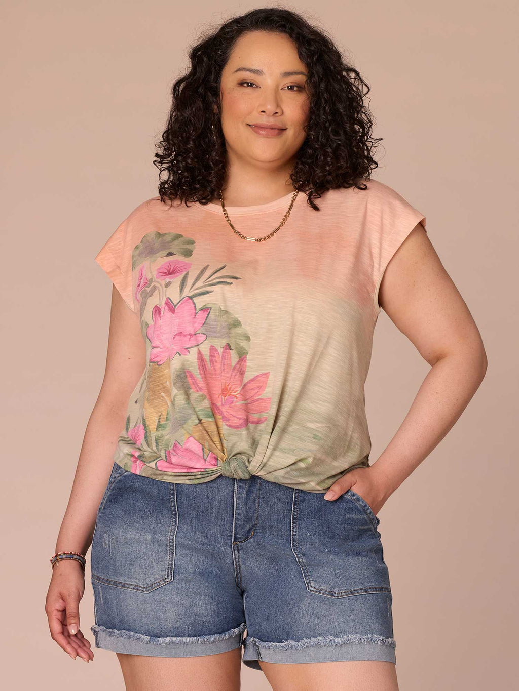 Extended Cap Sleeve Scoop Neck Knot Hem Printed Plus Size Knit Top
