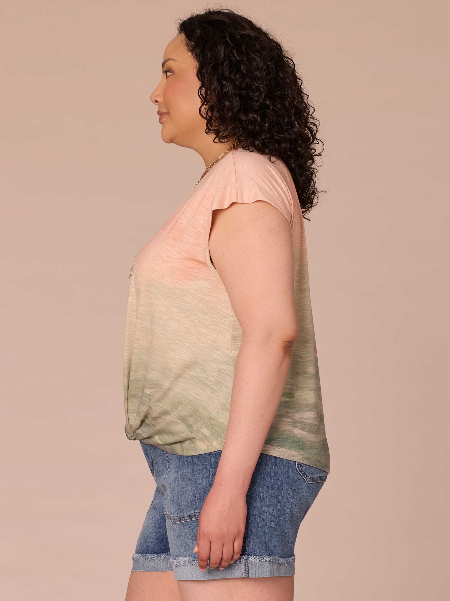 Extended Cap Sleeve Scoop Neck Knot Hem Printed Plus Size Knit Top