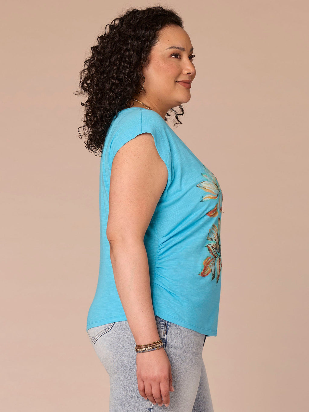 Extended Sleeve Scoop Neck Side Ruched Screen Print Plus Size Knit Top