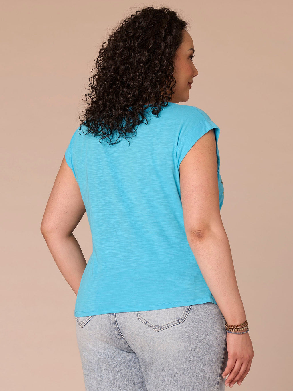 Extended Sleeve Scoop Neck Side Ruched Screen Print Plus Size Knit Top