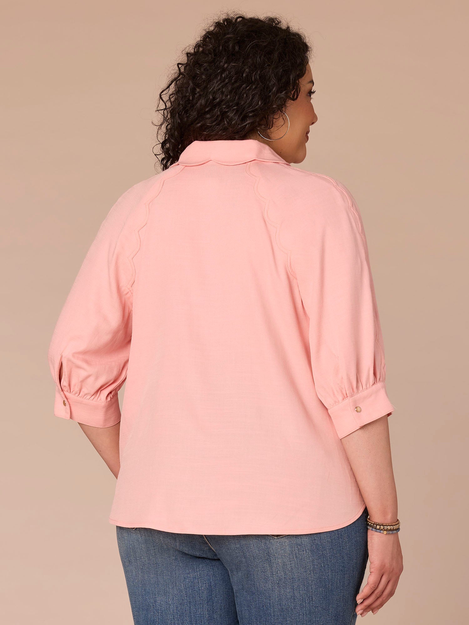 Below Elbow V-Neck Snap Front Plus Size Woven Shirt with Scallop Edge